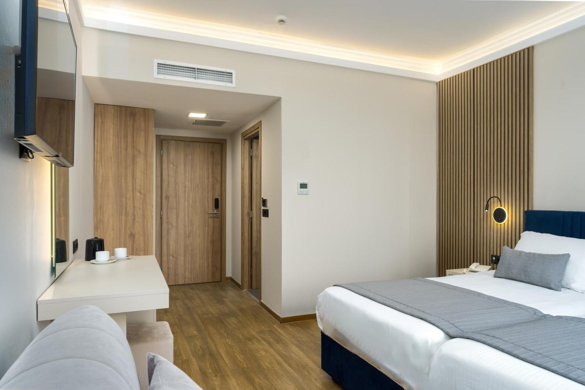 Palatino Hotel Zakynthos Town Ngoại thất bức ảnh